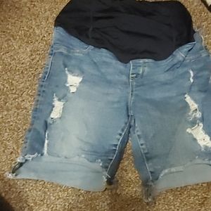 Maternity shorts